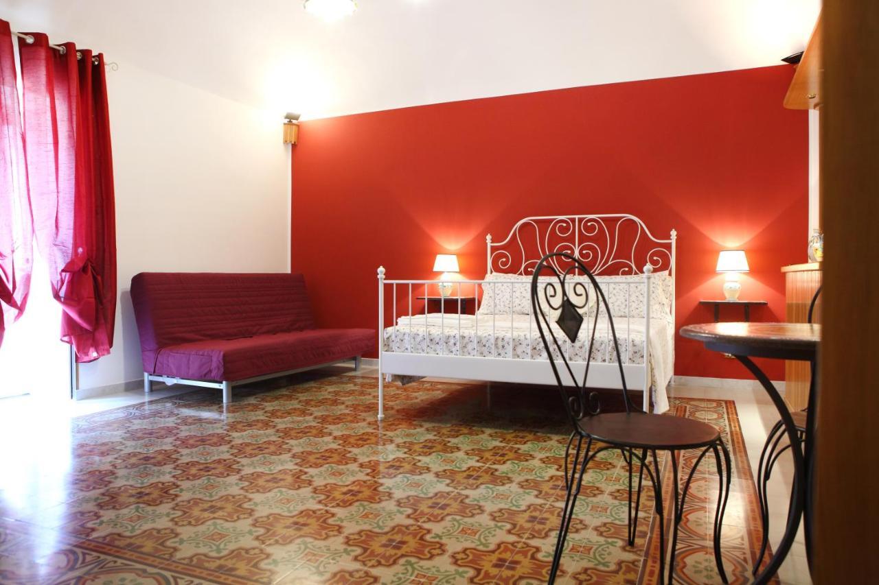 B&B Maia House Santo Stefano di Camastra Extérieur photo